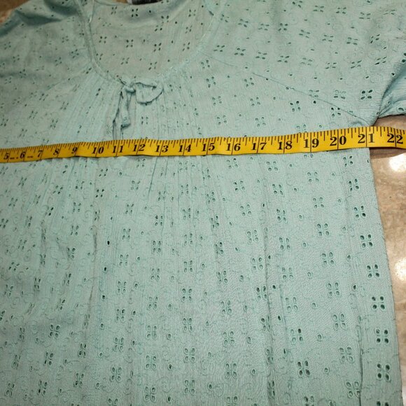New Directions Polished Women's Teal Eyelet Top Medium Rayon Cotton Ruffle Trim - Picture 5 of 9
